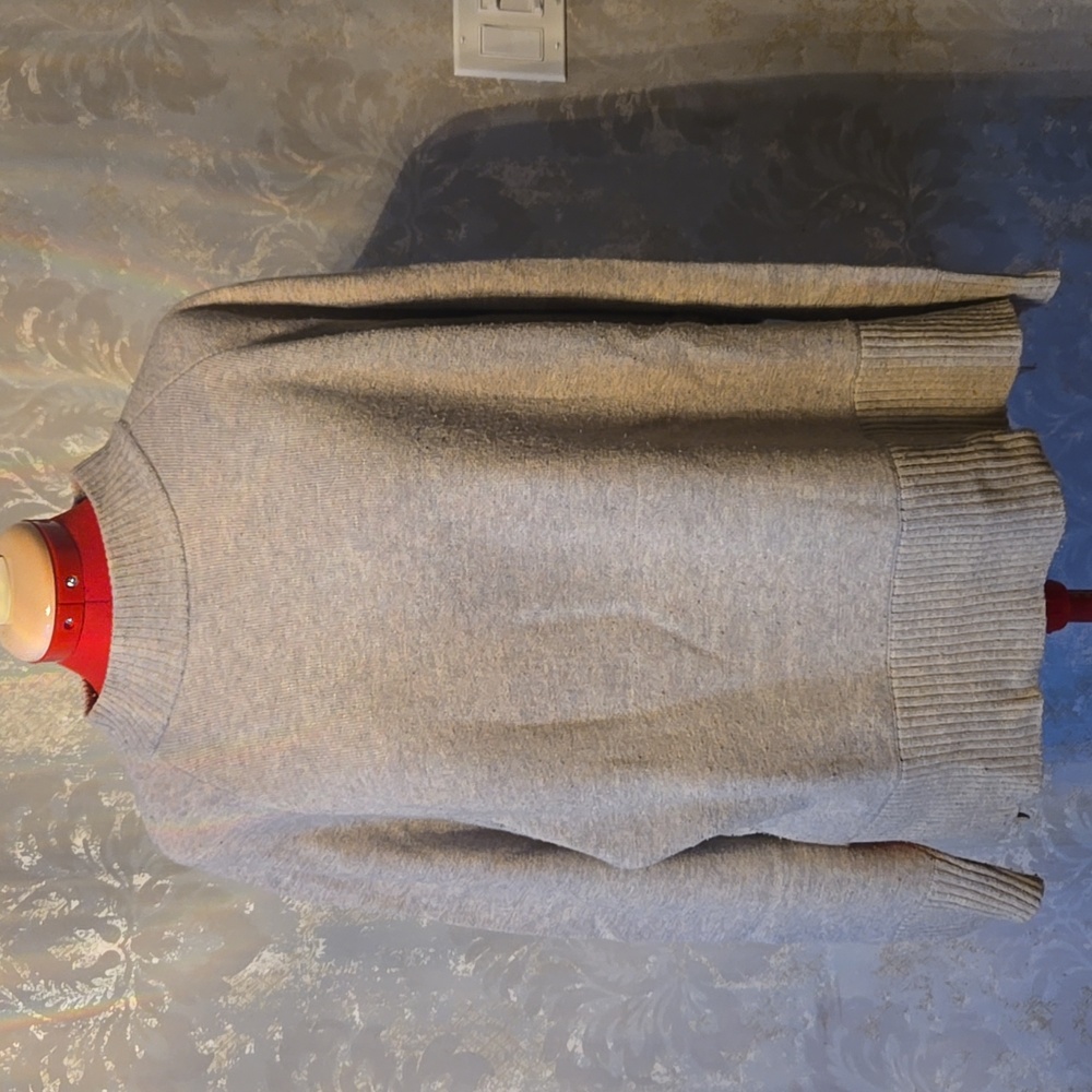 Club Monaco Light Gray Crewneck Wool Sweater